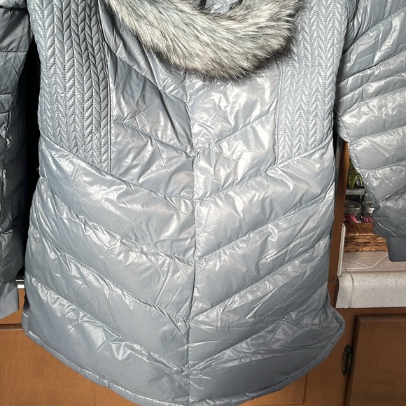 Puff jacket grey , very comfy - Picture 10 of 16